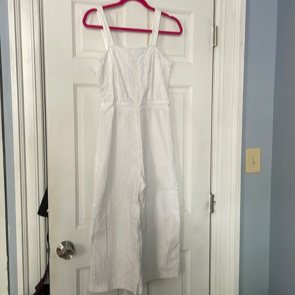 Women’s size 2 Banana Republic white eyelet jumpsuit